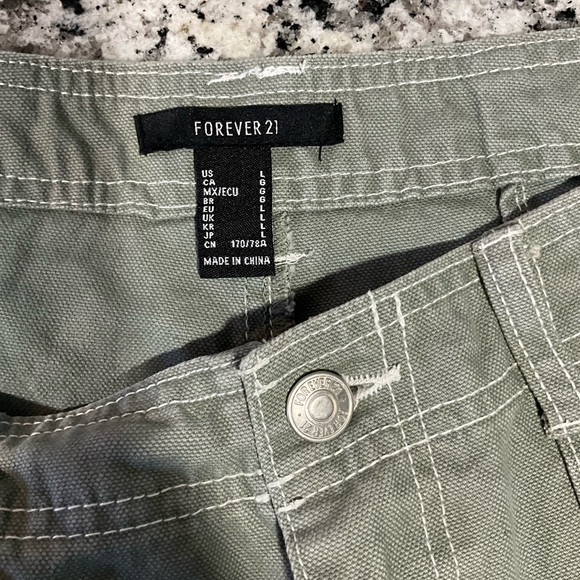 Forever 21 Olive Cargo Pants - Picture 6 of 6